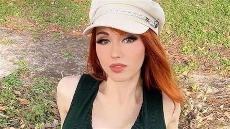 amouranth of|OF